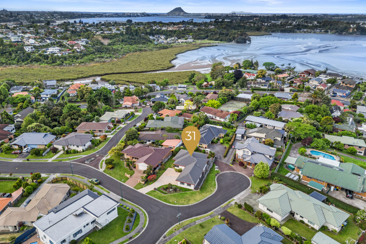 31 meadowviews drive welcome bay nz houses top view